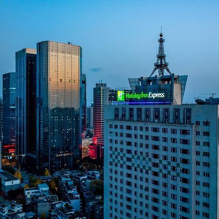 Holiday Inn Express Chengdu Tianfu Square By Ihg - Chunxi Road And Kuanzhai Alley المظهر الخارجي الصورة