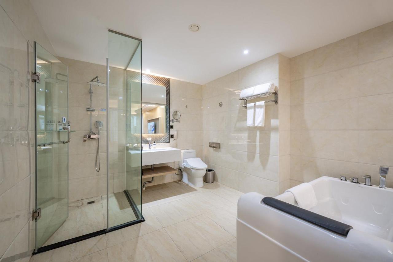 Holiday Inn Express Chengdu Tianfu Square By Ihg - Chunxi Road And Kuanzhai Alley المظهر الخارجي الصورة
