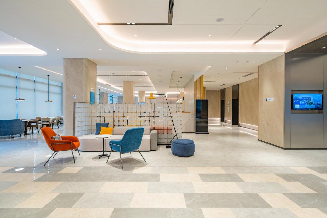 Holiday Inn Express Chengdu Tianfu Square By Ihg - Chunxi Road And Kuanzhai Alley المظهر الخارجي الصورة