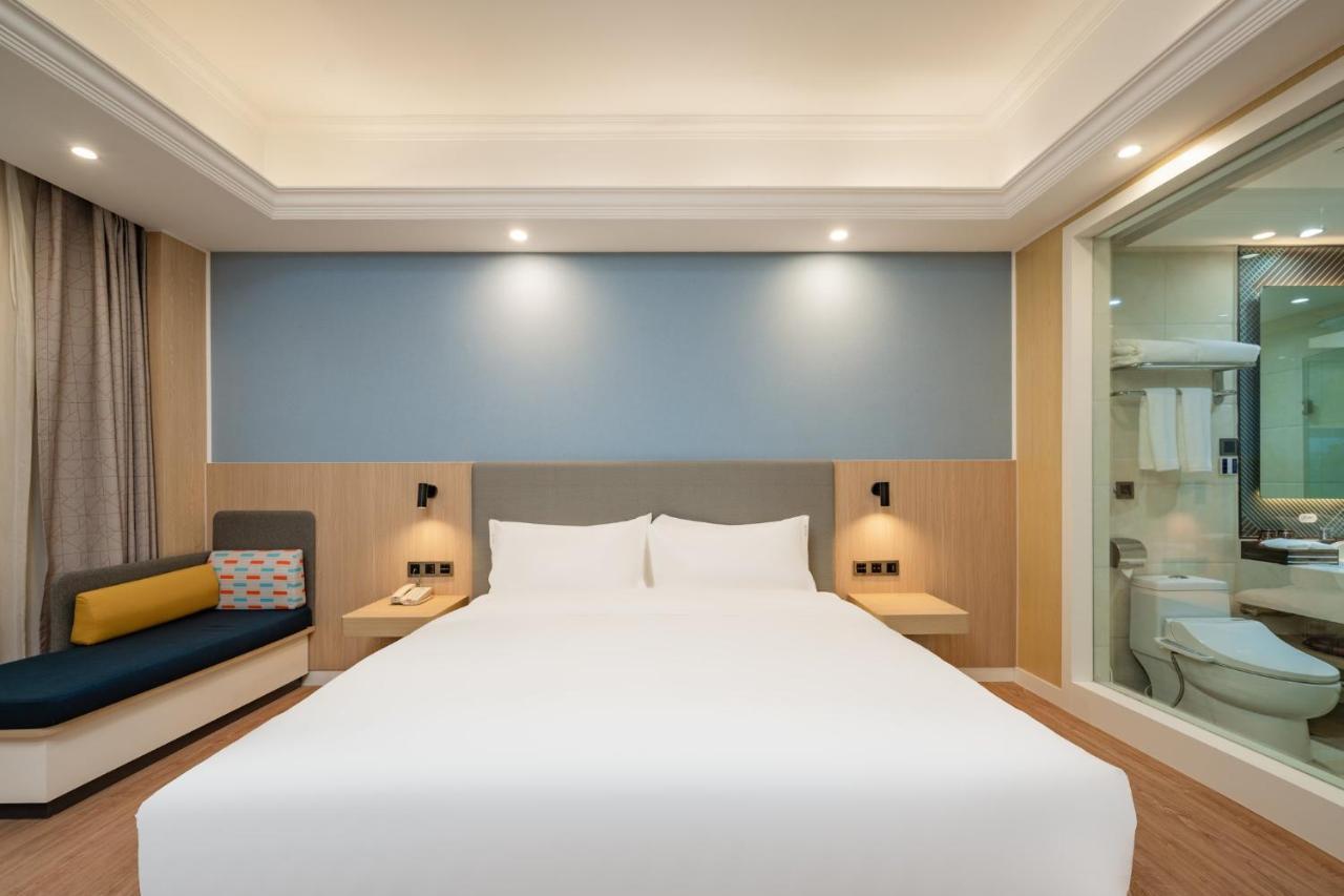 Holiday Inn Express Chengdu Tianfu Square By Ihg - Chunxi Road And Kuanzhai Alley المظهر الخارجي الصورة