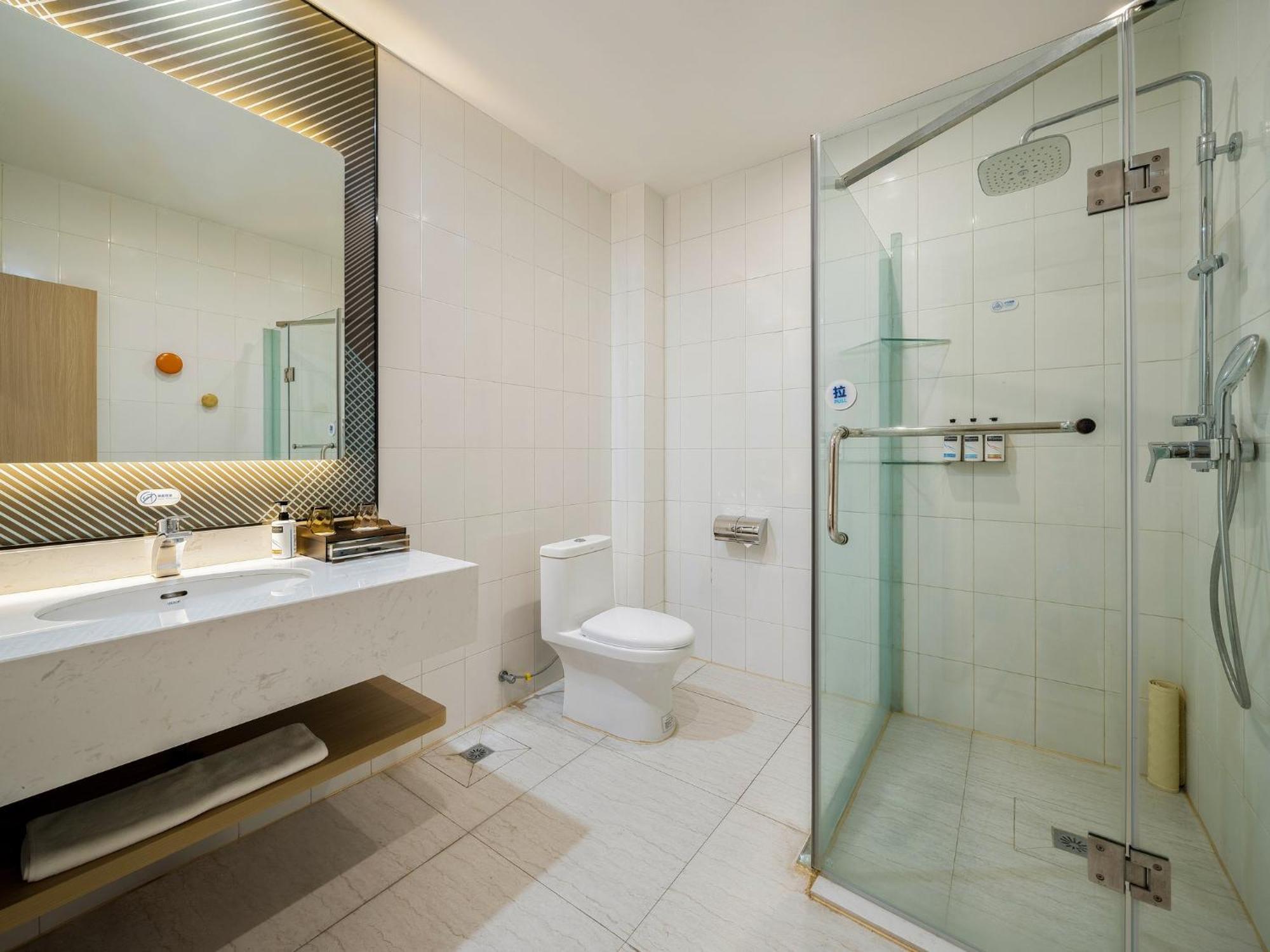 Holiday Inn Express Chengdu Tianfu Square By Ihg - Chunxi Road And Kuanzhai Alley المظهر الخارجي الصورة